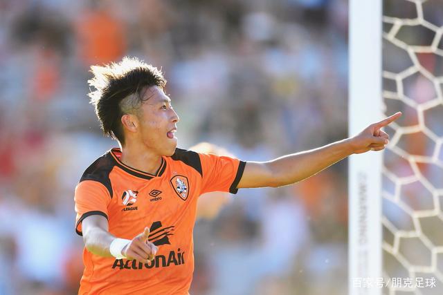 曝考辛斯打超三月薪35万美元 还要求带上家属