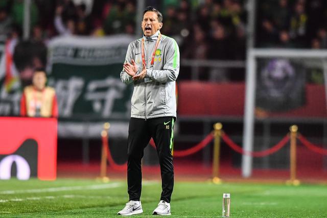 程帅澎15+10浙江6人上双大胜宁波 马奇32+8